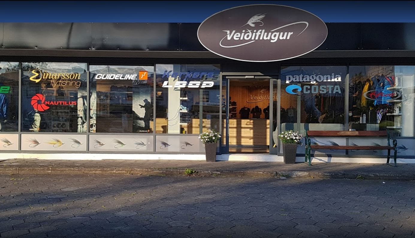 Veiðibúðir - Fyrir utan Veiðiflugur